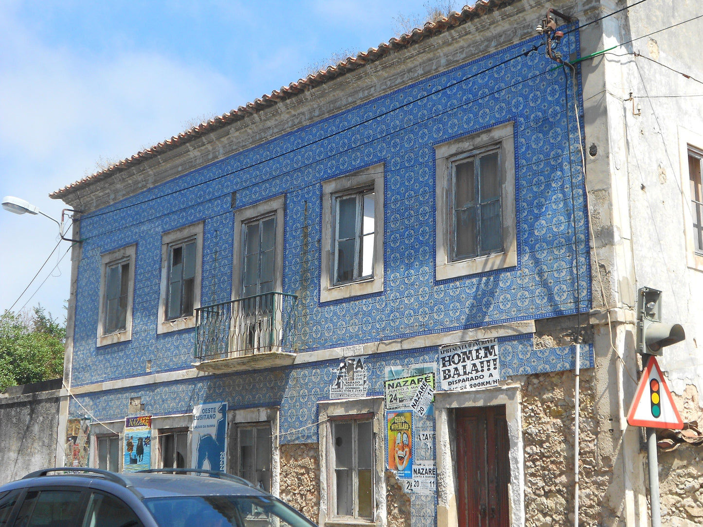 Atrio Minimal Earrings with Tiles of Portugal Tiles Portuguese Tiles Alcobaça Atrio Earrings for her Bar earrings Abandoned House